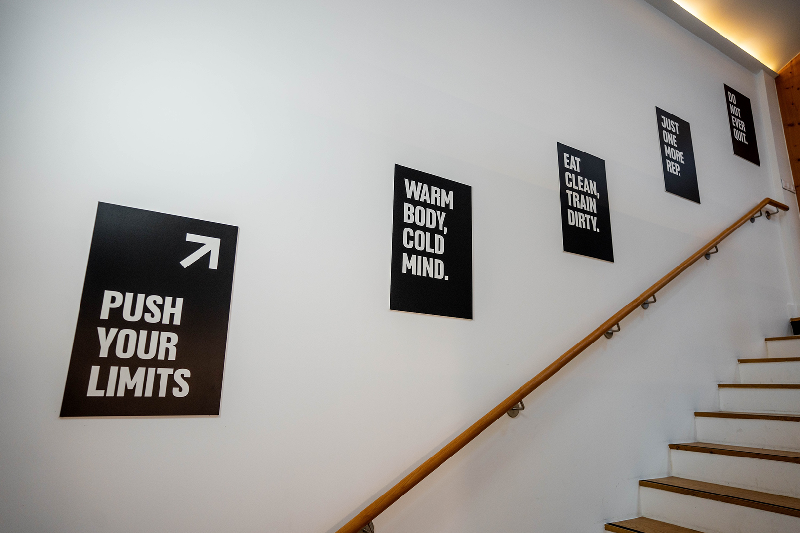 powerspot-posters-escalier